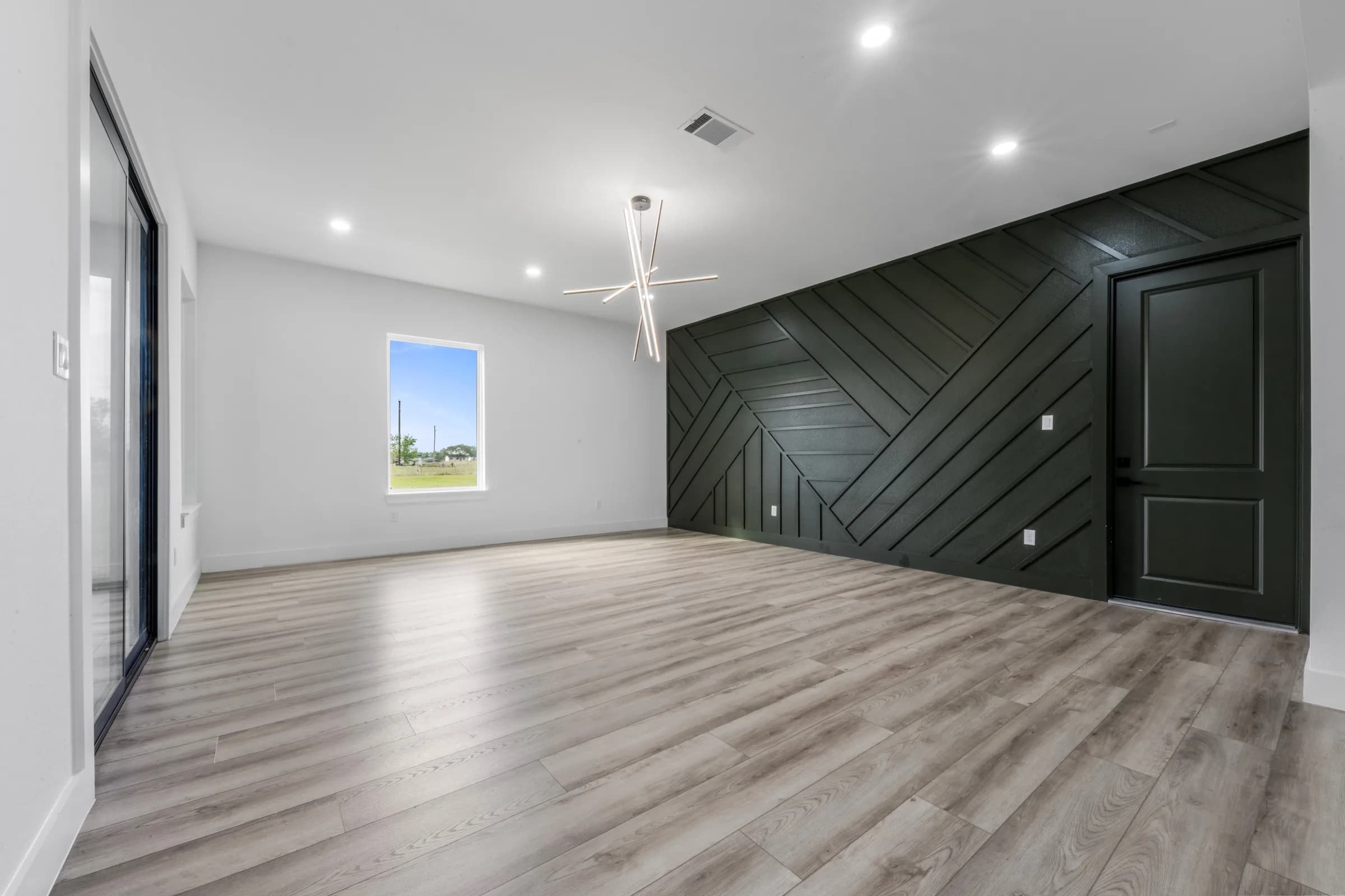 Flex room with board-and-batten accent wall
